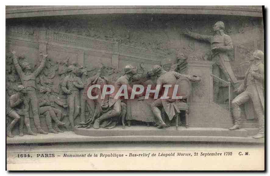CPA Paris Monument de la Republique Bas relief de Leopard Morice