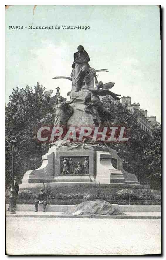 CPA Paris Monument de Victor Hugo