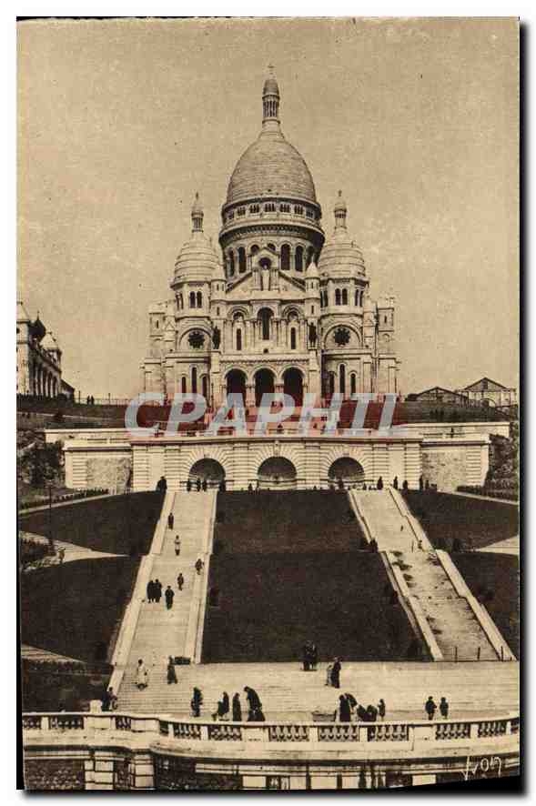 CPA Paris Le Sacre Coeur de Montmartre et l'Escalier Monumental