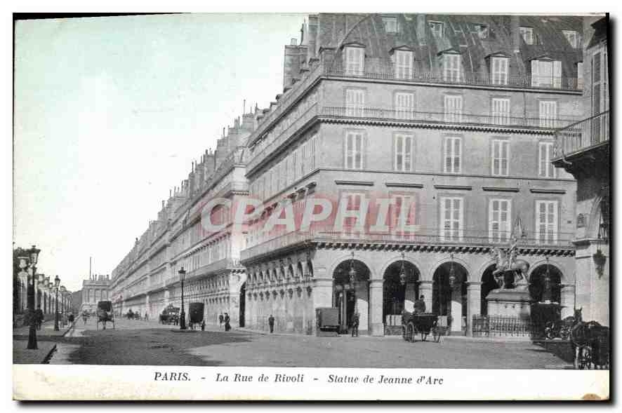 CPA Paris La Rue de Rivoli Statue de Jeanne d'Arc