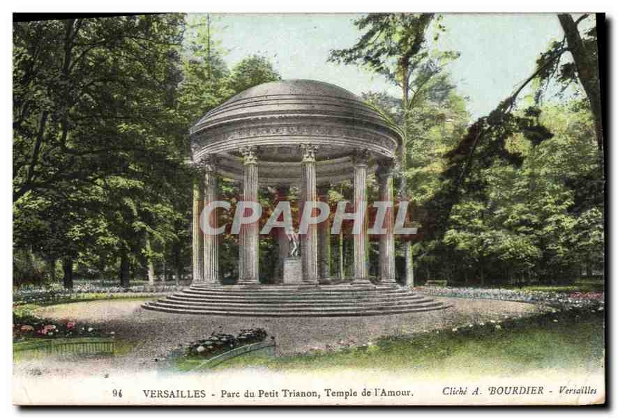 CPA Versailles Parc du Petit Trianon Temple de l'Amour 
