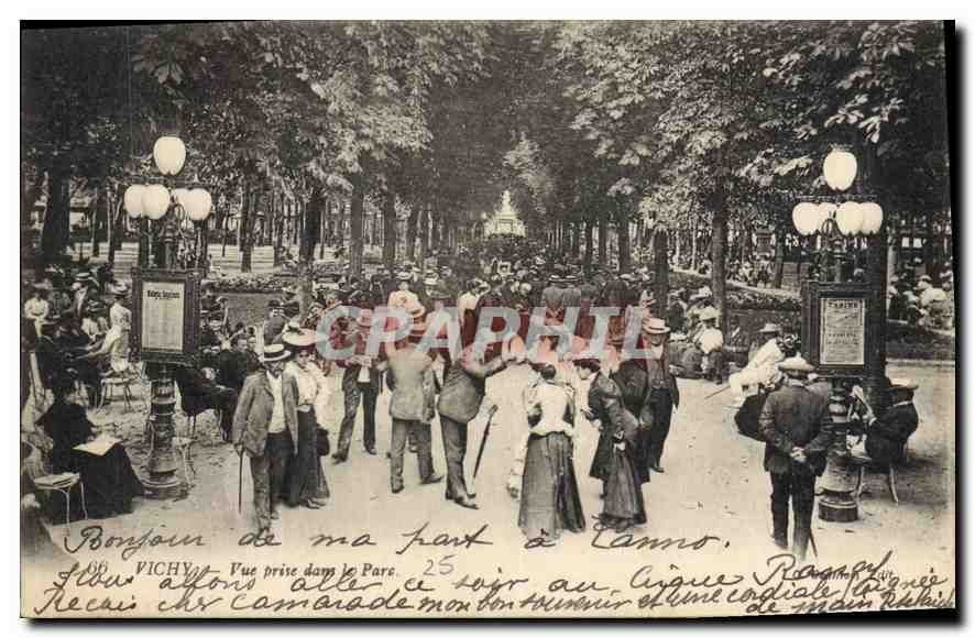CPA Vichy Vue prise dans le Parc 