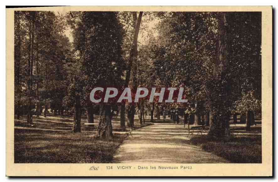 CPA Vichy Dans les Nouveaux 