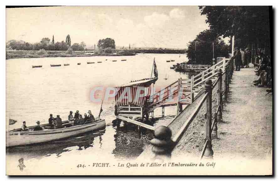 CPA Vichy Les Quais de l'Allier et l'Embarcadere du Golf 