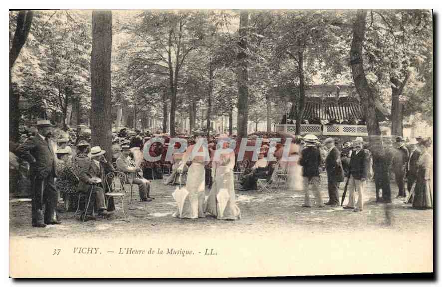 CPA Vichy L'Heure de la Musique 