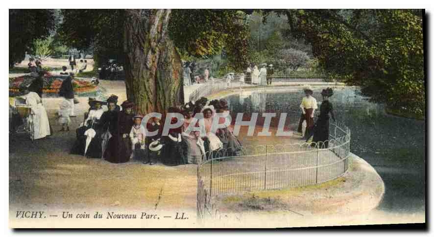 CPA Vichy Un coin du Nouveau Parc 