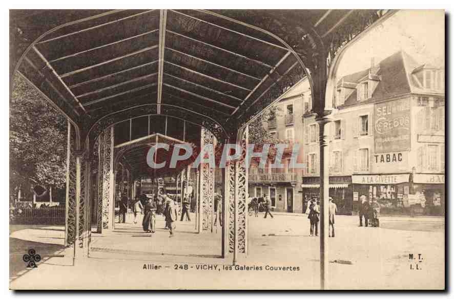 CPA Vichy les Galeries Couvertes 