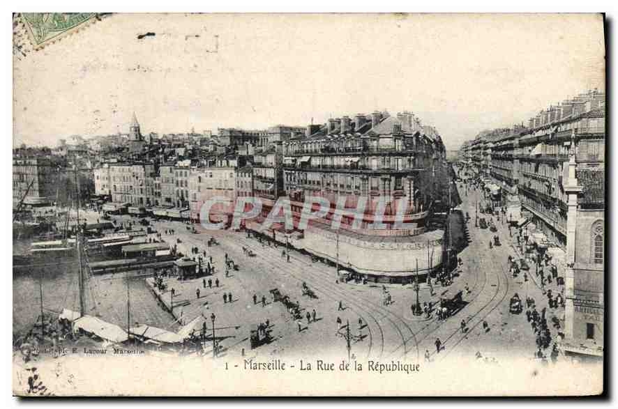 CPA Marseille La Rue de la Republique 
