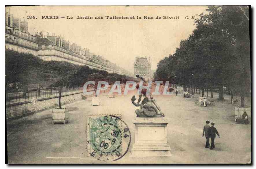 CPA Paris Le Jardin des Tuileries et la Rue de Rivoli