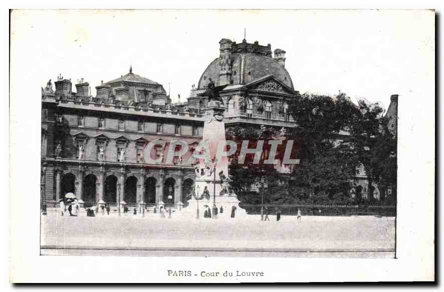 CPA Paris Cour du Louvre