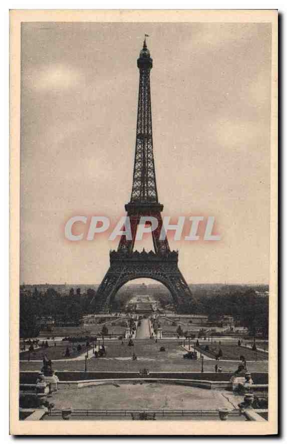 CPA Paris La Tour Eiffel Prise du Trocadero