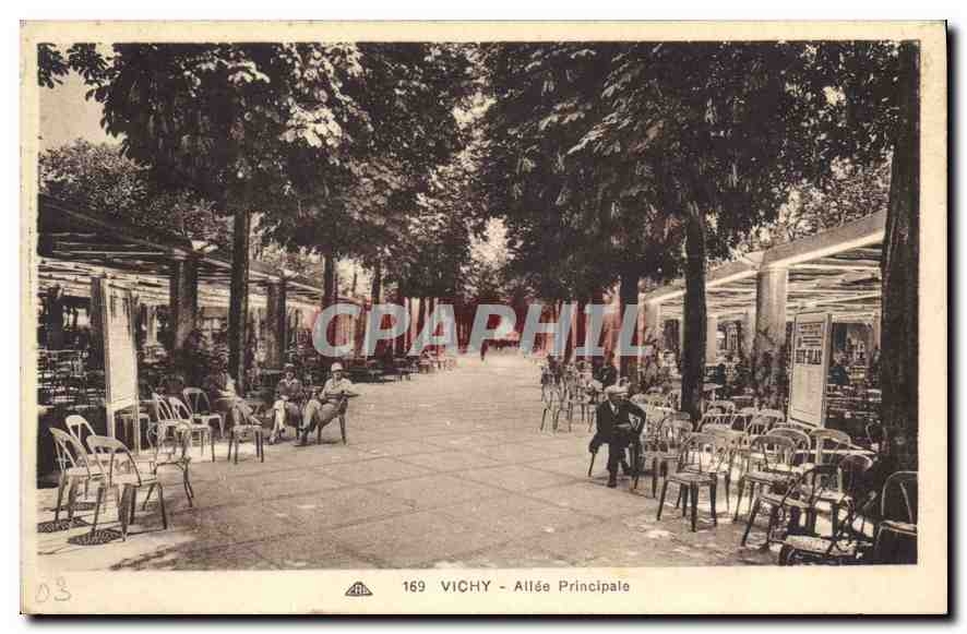 CPA Vichy Allee Principale
