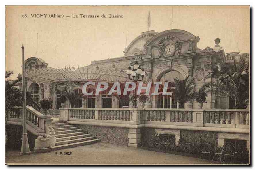 CPA Vichy (Allier) La Terrasse du Casino