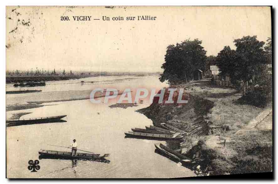 CPA Vichy Un Coin sur L'Allier