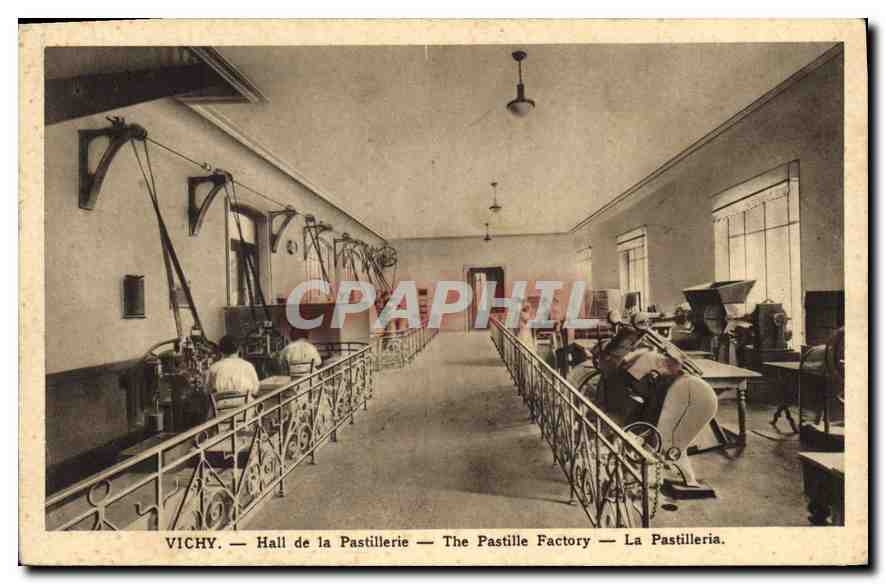 CPA Vichy Hall de la Pastillerie