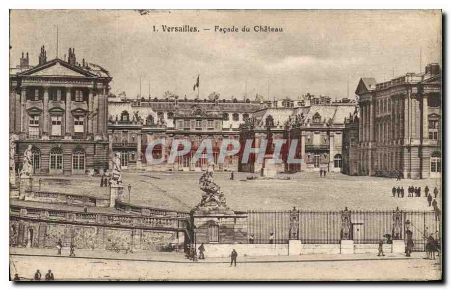 CPA Versailles Facade du Chateau