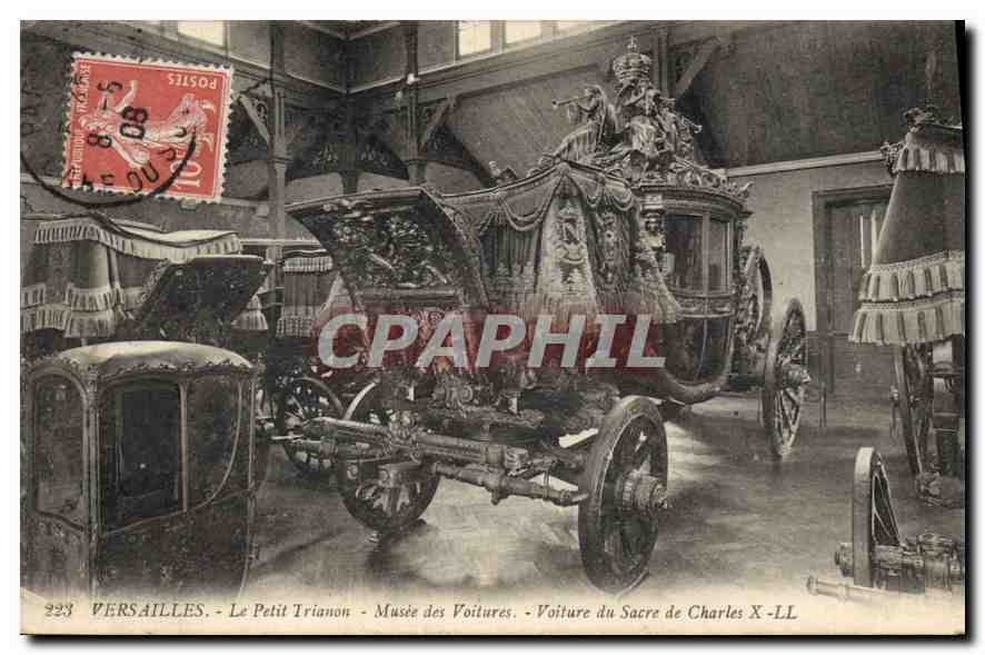 CPA Versailles Le Petit Trianon Musee des Voitures 