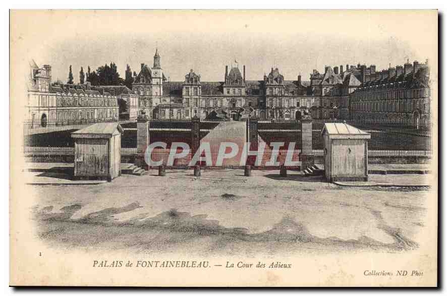 CPA Palais de Fontainebleau La Cour des Adieux