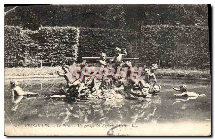 CPA Versailles Le Parc Un groupe des Enfants 