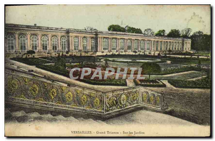 CPA Versailles Grand Trianon Sur les Jardins 