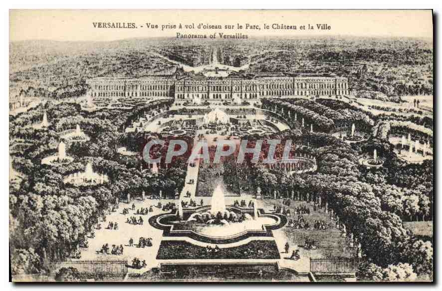 CPA Versailles Vue prise a vol d'oiseau sur le Parc le Chateau et la Ville 