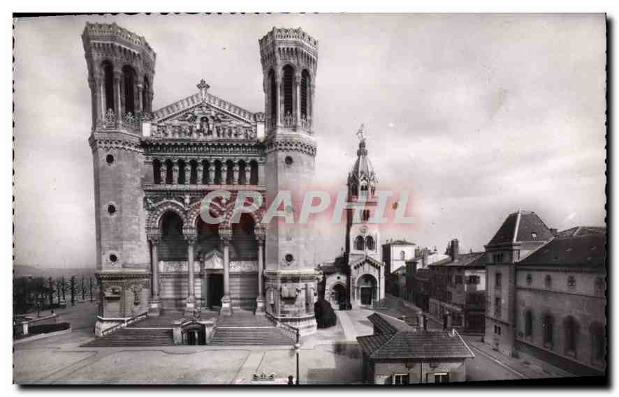 CPA Lyon Basilique Notre Dame de Fourviere La Facade