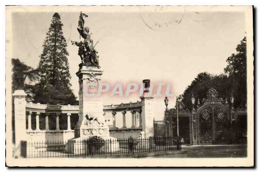 CPA Lyon Le Monument des Enfants du Rhone et l'Entree du Parc de la Tete d'Or 
