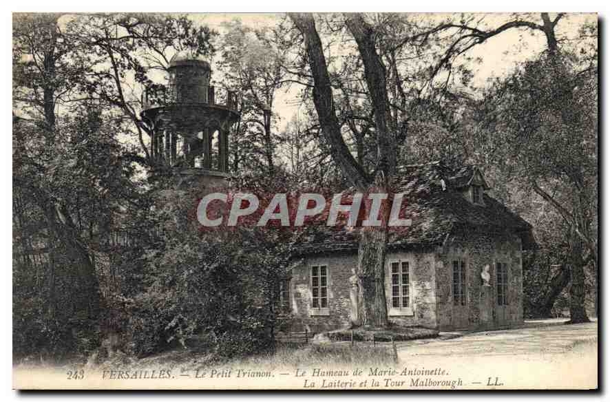 CPA Versailles Le Petit Trianon Le Hameau de Marie Antoinette 