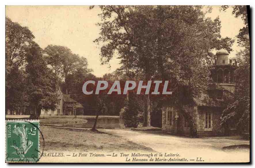 CPA Versailles Le Petit Trianon La Tour Malborough et la Laiterie 