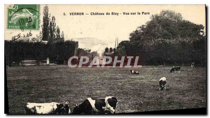 CPA Vernon Chateau de Bizy Vue sur le Parc Vaches