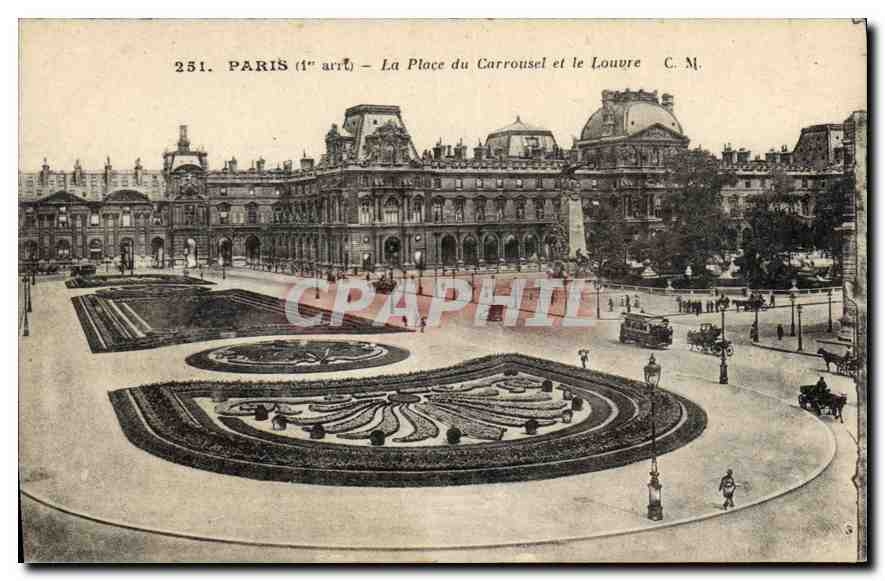 CPA Paris 1er arrt la place du Carrousel et le Louvre 