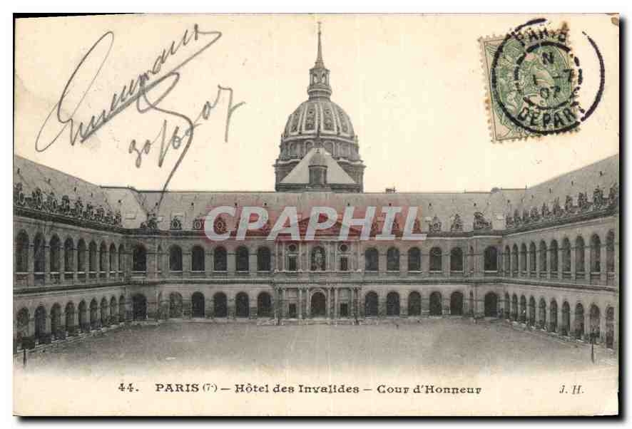 CPA Paris 7 Hotel des Invalides Cour d'Honneur