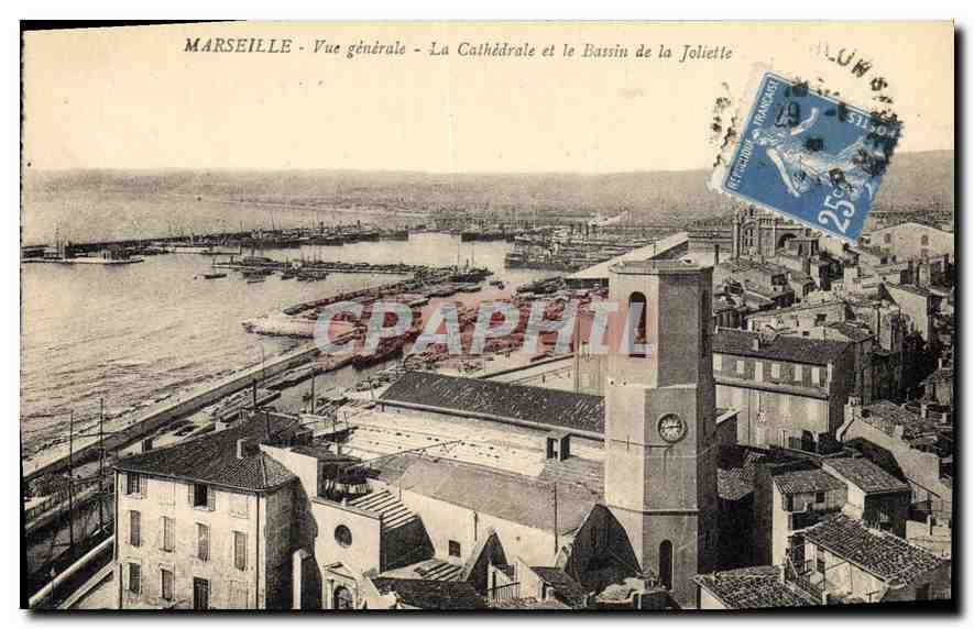 CPA Marseille vue generale la cathedrale et le Bassin de la Joliette 