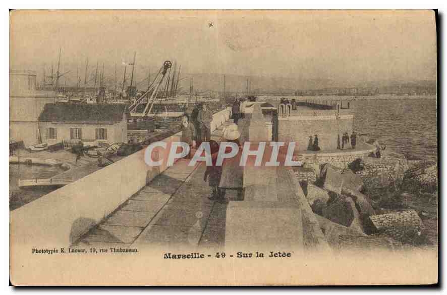 CPA Marseille sur la Jetee 