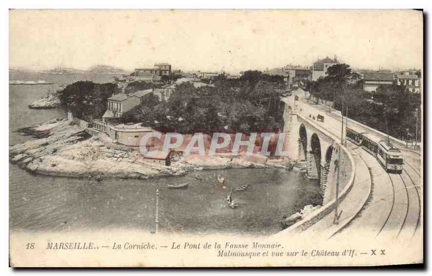 CPA Marseille la Corniche le Pont de la Fausse Monnaie Malmousque et vue sur le Chateau d'If 