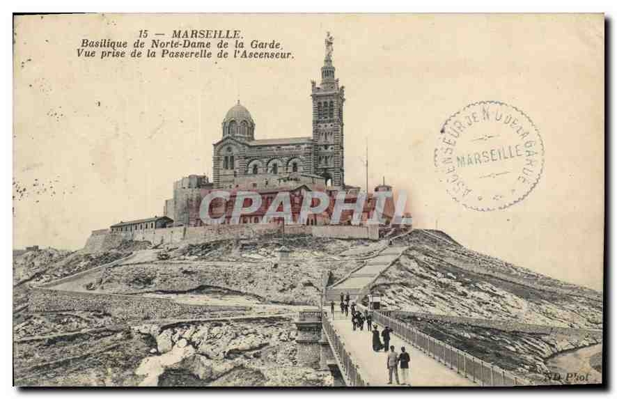 CPA Marseille Basilique de Notre Dame de la Garde vue prise de la Passerelle de l'Ascenseurs