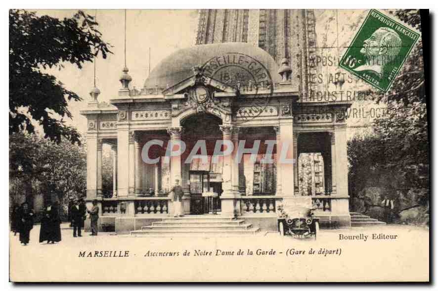CPA Marseille Ascenseurs de Notre Dame de la Garde Gare de depart 