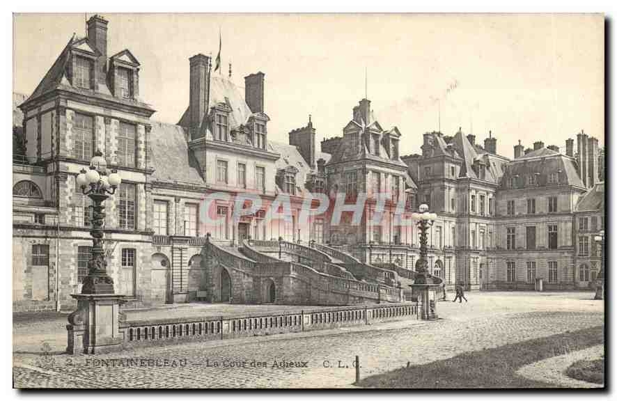 CPA Fontainebleau La Cour des Adieux
