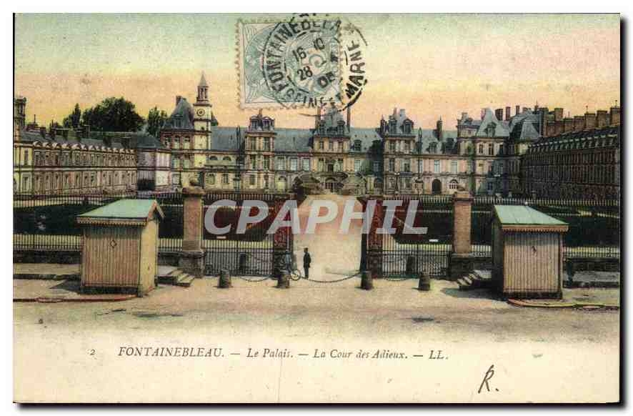 CPA Fontainebleau Le Palais La Cour des Adieux