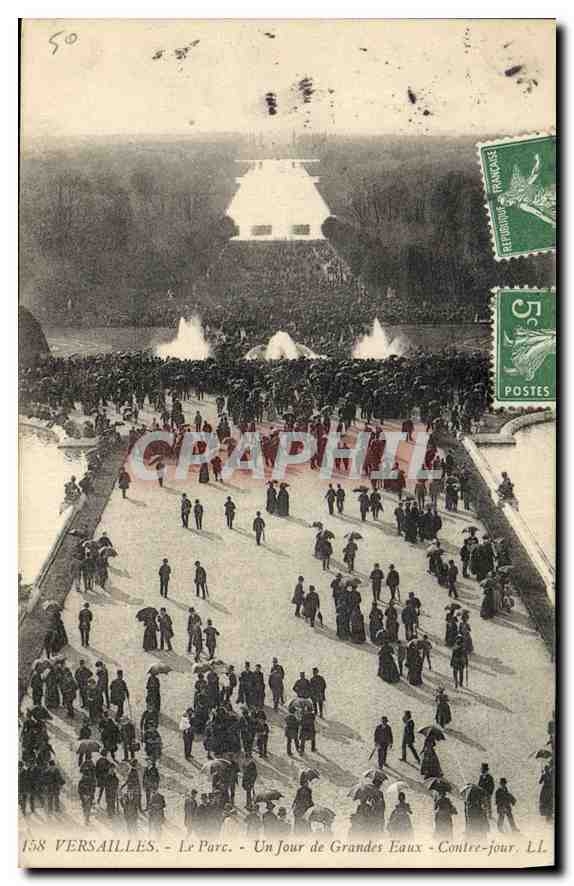 CPA Versailles Le Parc Un Jour de Grandes Eaux Contre jour