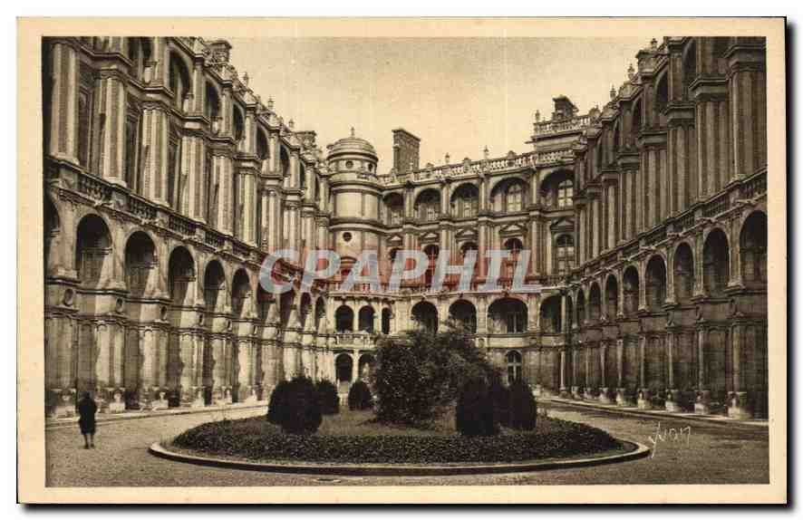 CPA Saint Germain en Laye La Cour d'Honneur 