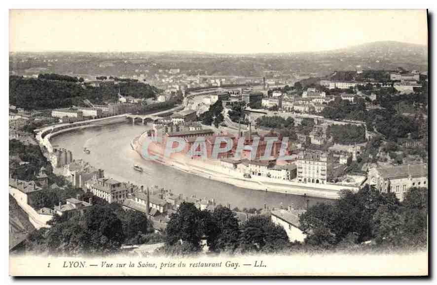 CPA Lyon Vue sur la Saone prise du restaurant Gay 