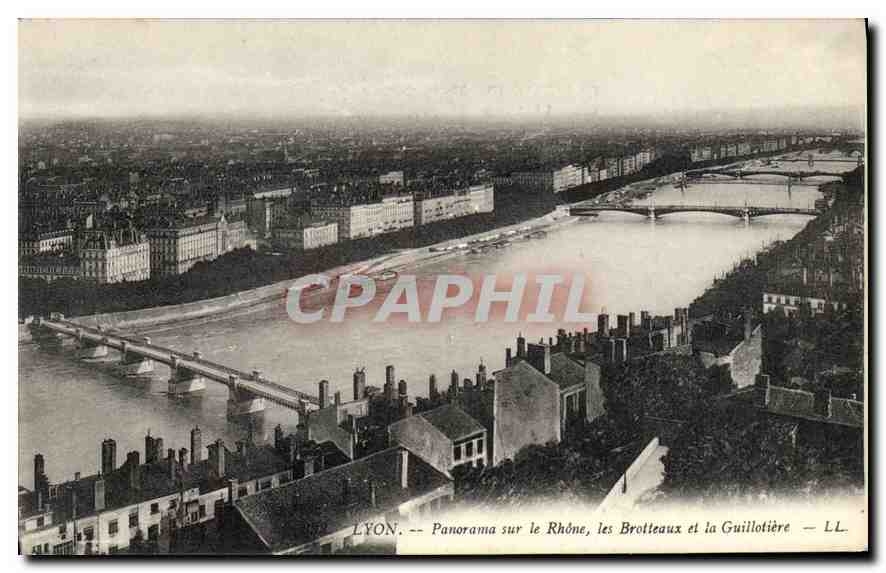 CPA Lyon Panorama sur le Rhone les Brotteaux et la Guillotiere