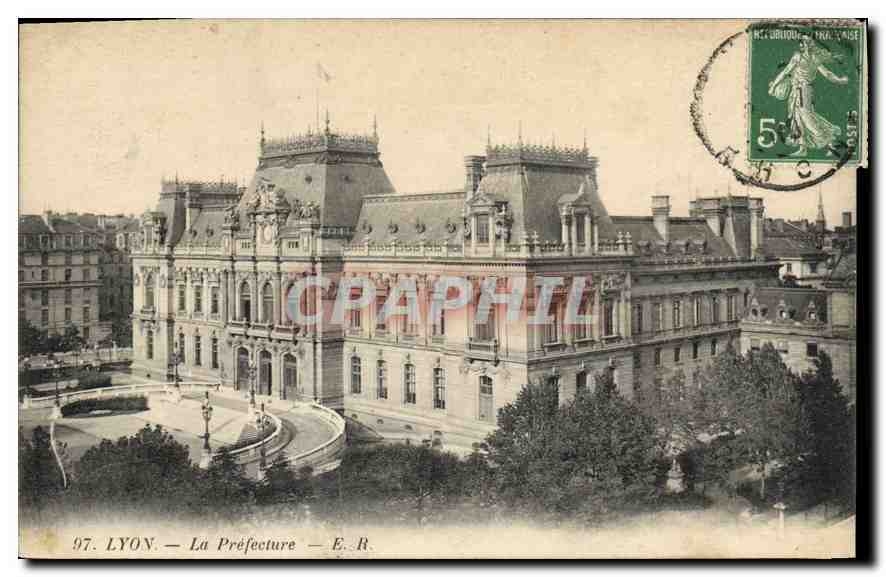 CPA Lyon La Prefecture 