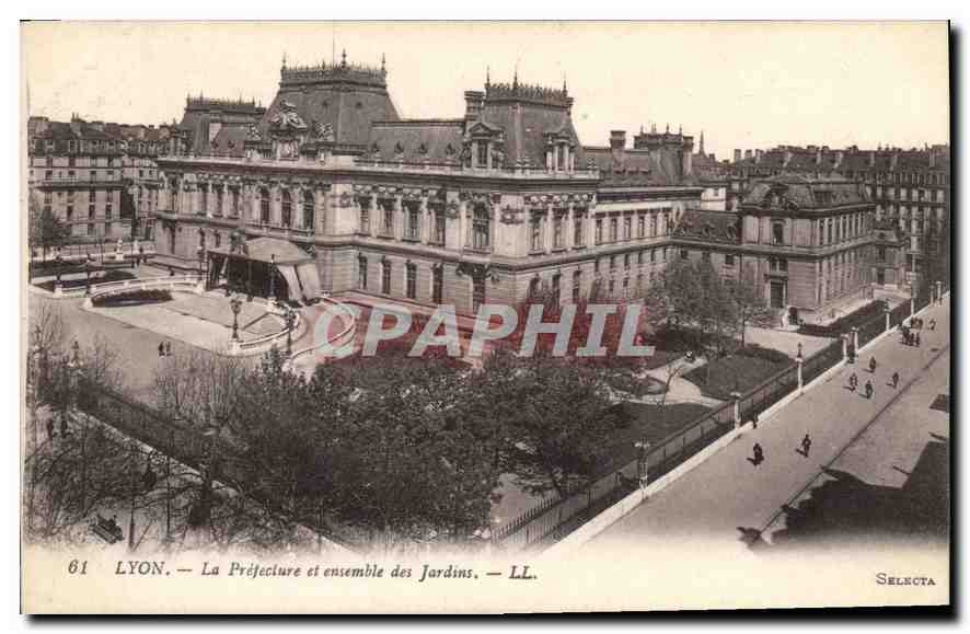 CPA Lyon La Prefecture et Ensemble des jardins 