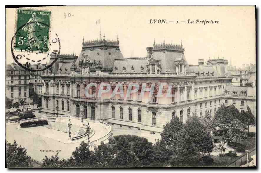 CPA Lyon La Prefecture 