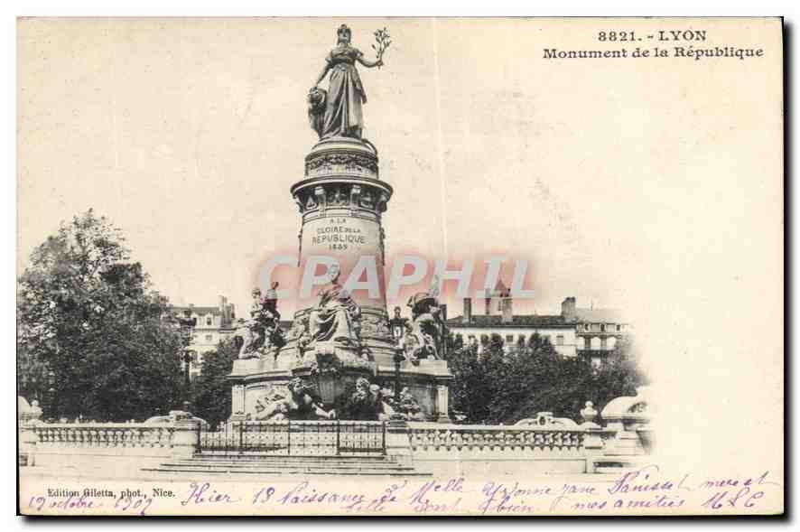CPA Lyon Monument de la Republique