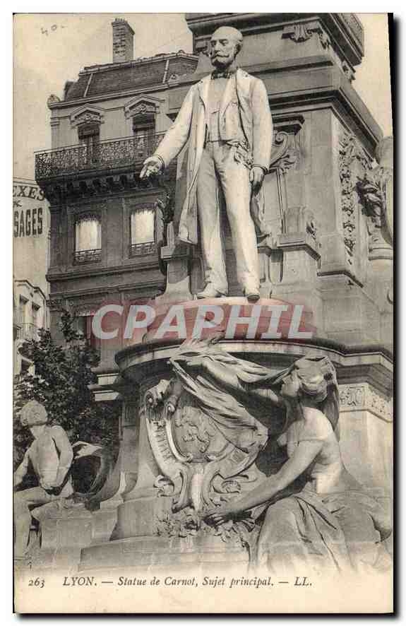 CPA Lyon La Statue de Carnot Sujet principal