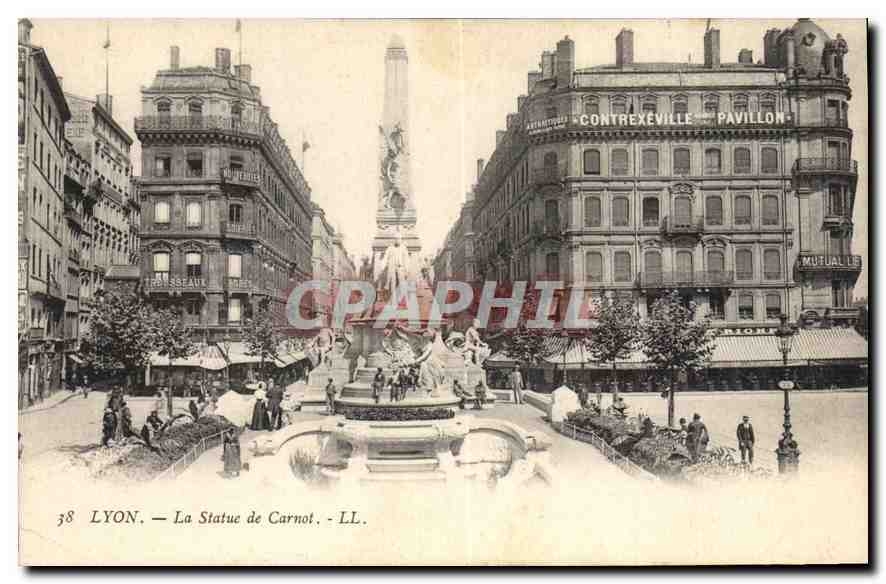 CPA Lyon La Statue de Carnot