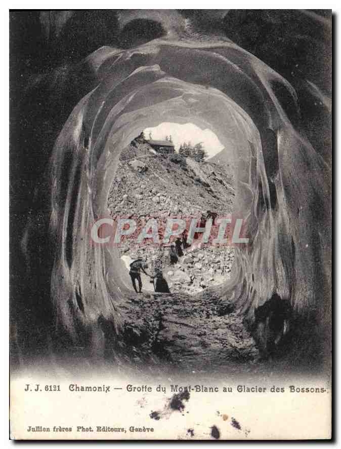 CPA Chamonix Grotte du Moont Blanc au Glacier ds Bossons